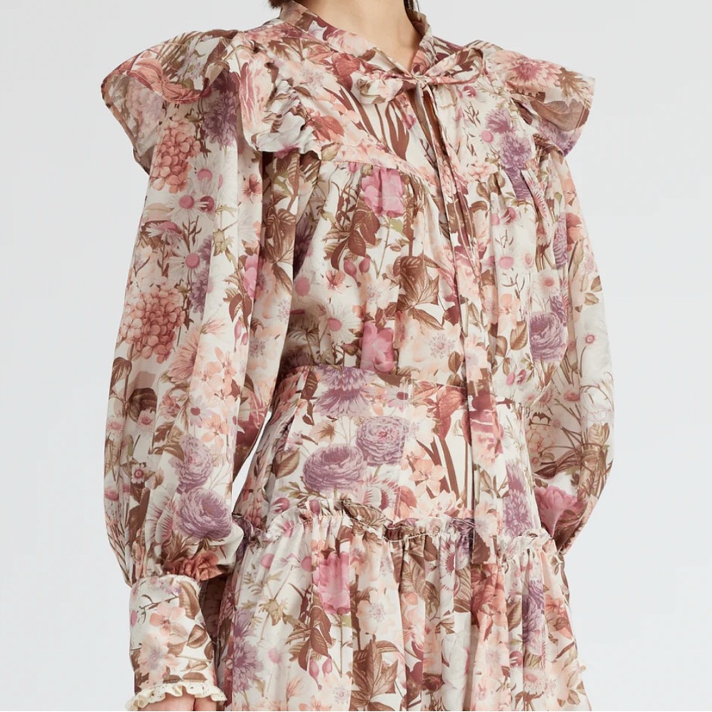 En Saison Floral Long Sleeved Amoret Peasant Blouse